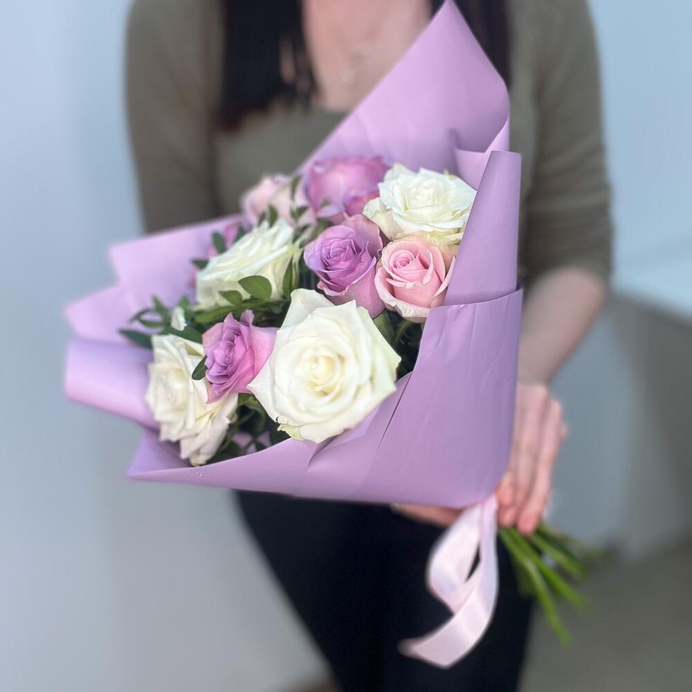 Цветочный букет «Утренние розы» Цветочный букет «Утренние розы»